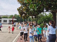 毓秀路小学“圆梦蒲公英”小队——暑期实践活动